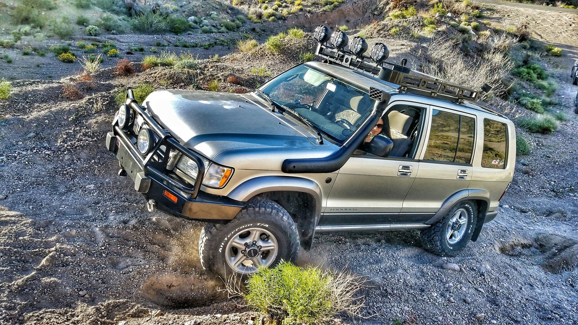 2001 #isuzutrooper 3.6l V6 on #bfgoodrich #Ko2 All Terrains  #trailtrooper4wd on Instagram. | Coches todoterreno, Coches increíbles,  Autos