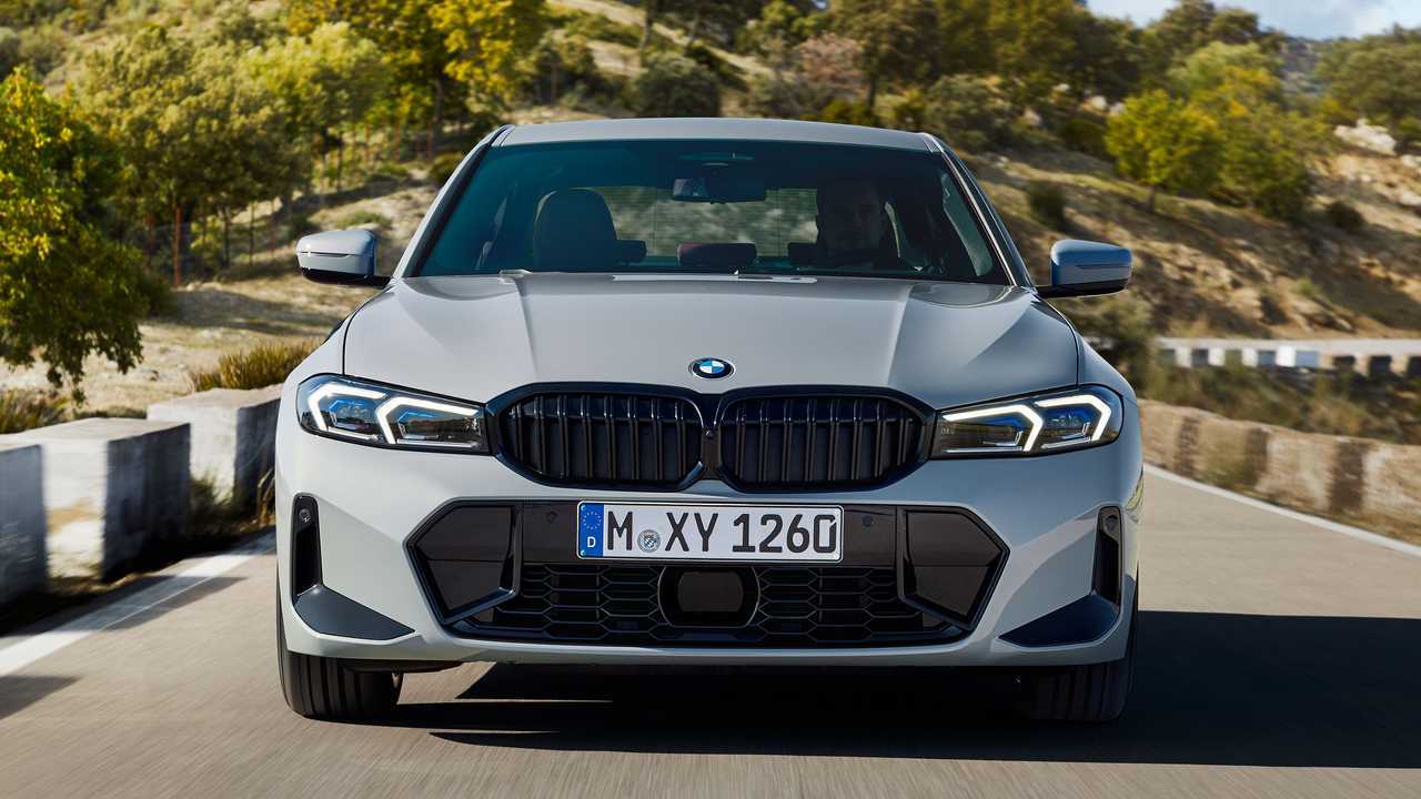 2023 BMW 3 Series Debuts: Smoother Face, Curved Display, More Tech