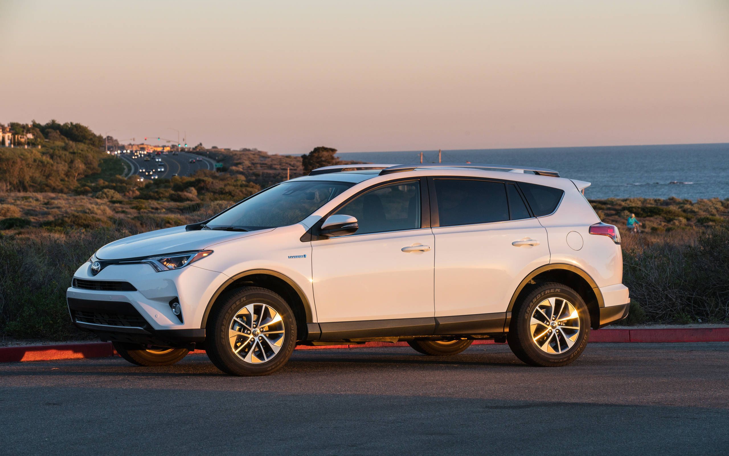 2017 Toyota RAV4 XLE Hybrid review: Fundamentally flawless, on paper