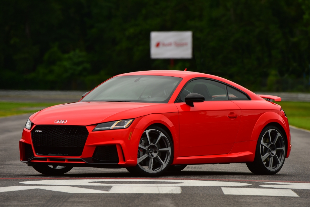 3 Reasons Why You Should Buy a 2020 Audi TT RS