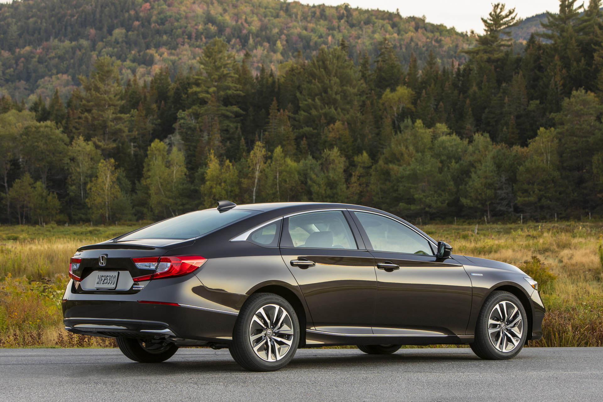 2020 Honda Accord Hybrid Priced From $26,400, Returns 48 MPG Combined |  Carscoops