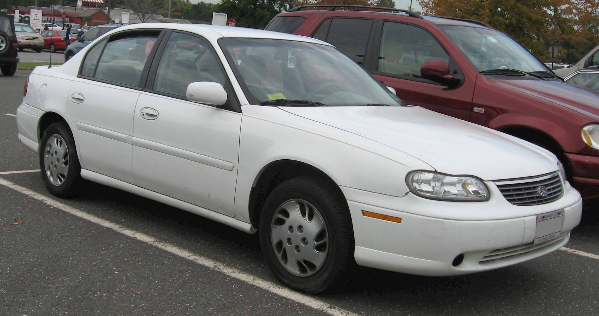1999 Chevrolet Malibu Base - Sedan 2.4L auto