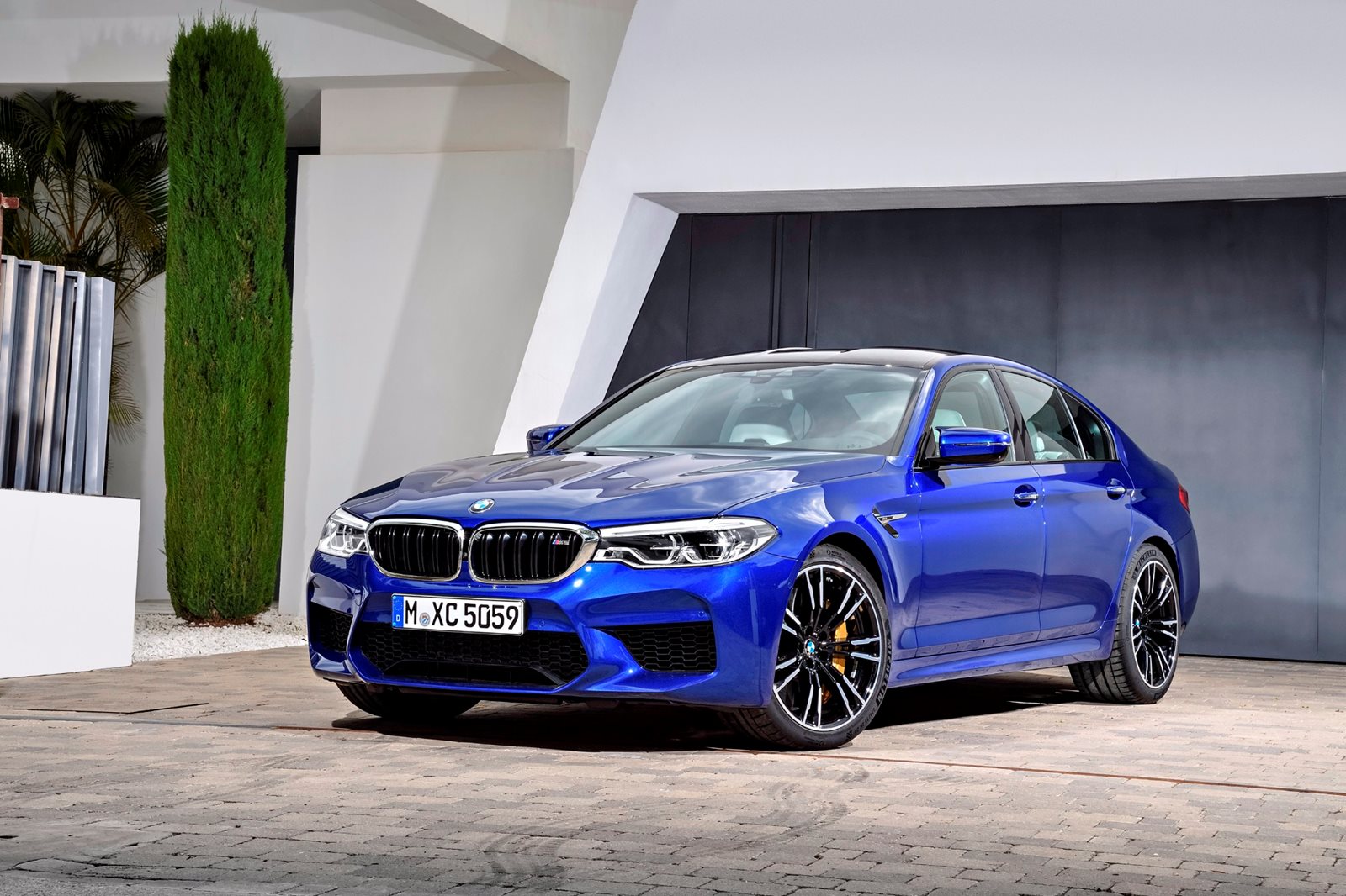 2020 BMW M5 Sedan Review | M5 Sedan Models | CarBuzz