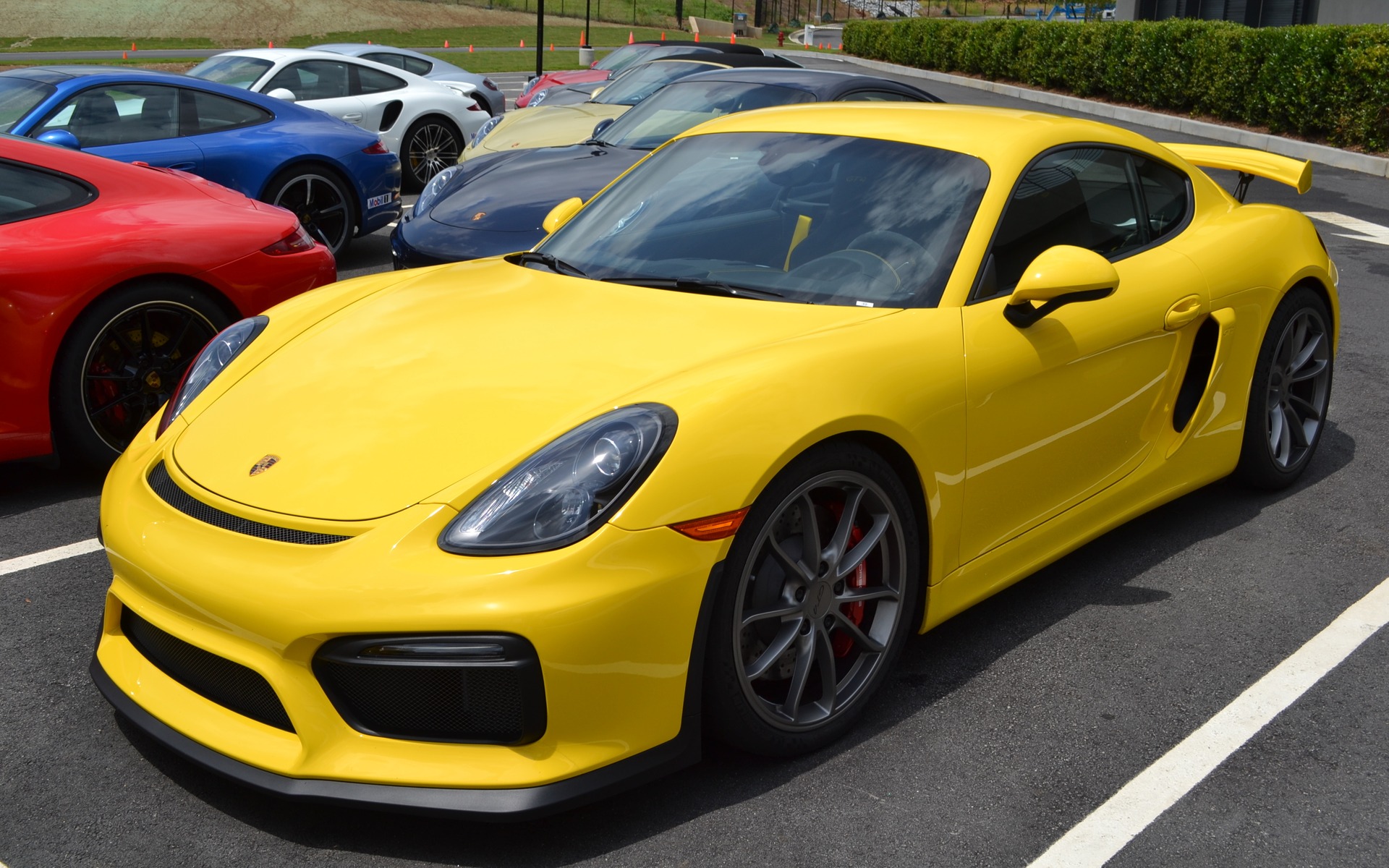 2016 Porsche Cayman GT4: The Ultimate Cayman - The Car Guide
