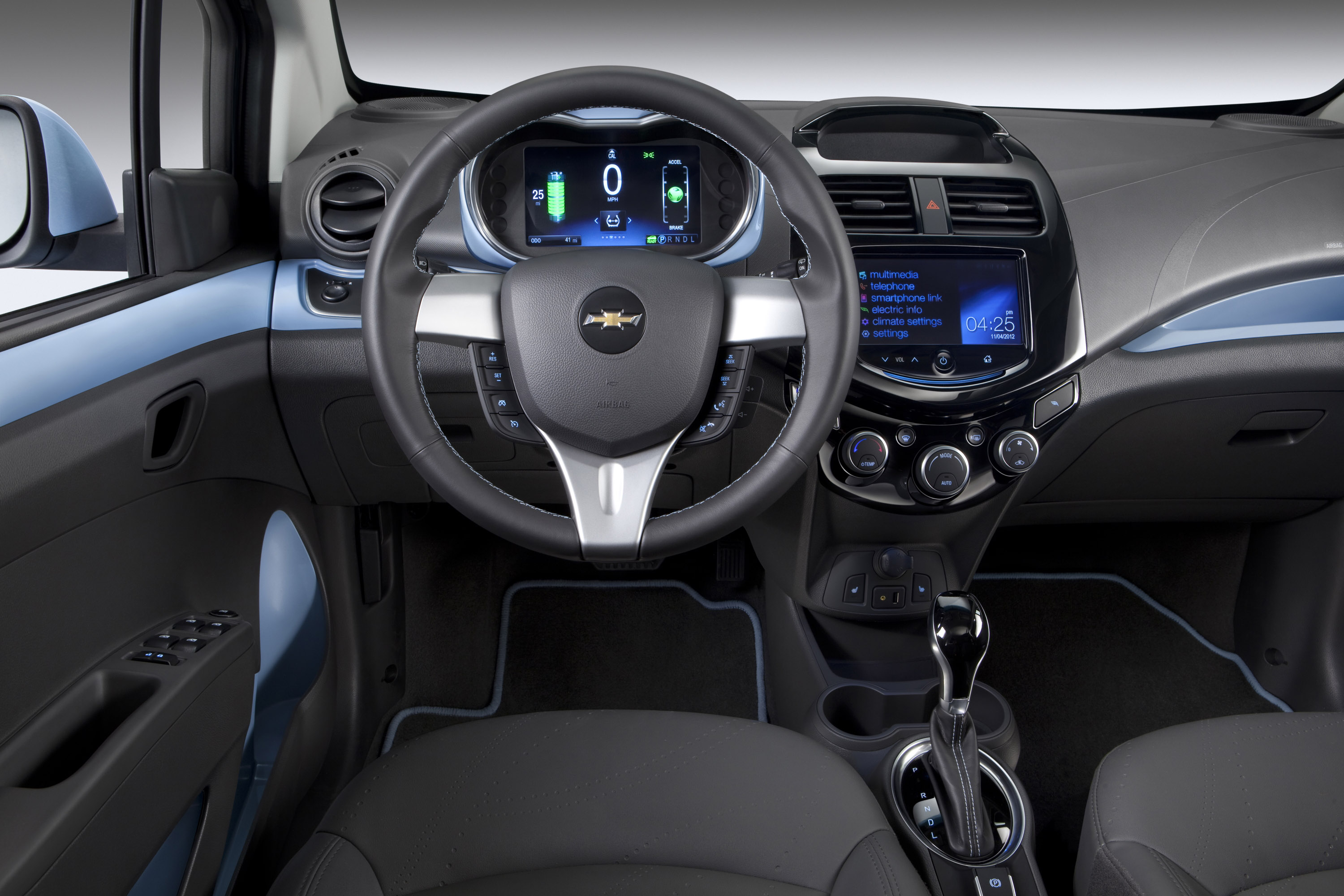 Chevrolet Spark Ev (2015) - picture 22 of 25