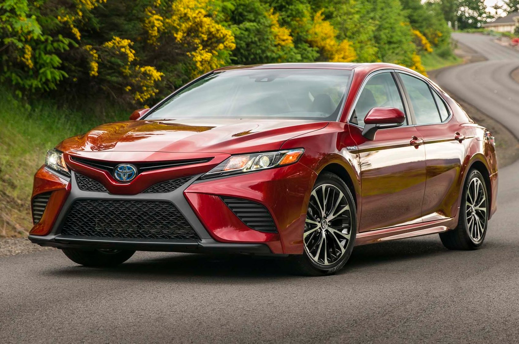 2018 Toyota Camry First Drive Review: Boldly Going...