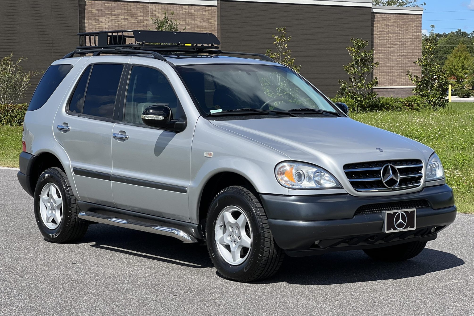 No Reserve: 1998 Mercedes-Benz ML320 for sale on BaT Auctions - sold for  $9,000 on November 14, 2022 (Lot #90,617) | Bring a Trailer