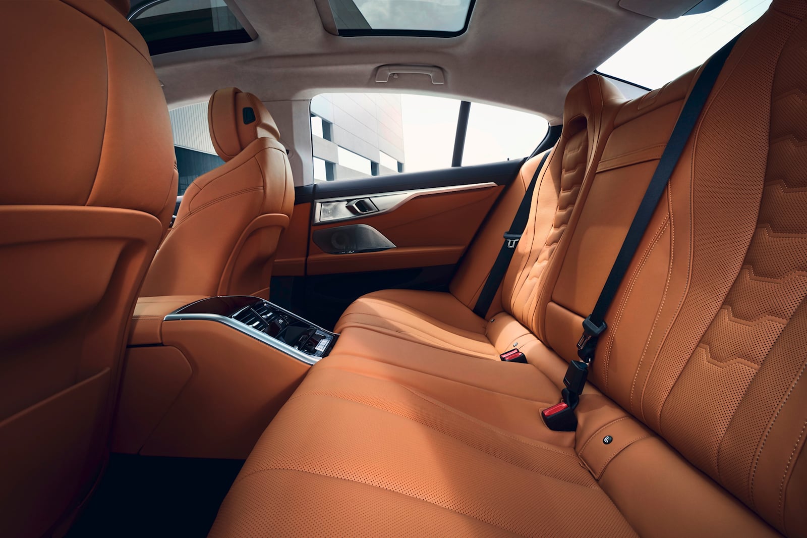 2023 BMW 8 Series Gran Coupe Interior Dimensions: Seating, Cargo Space &  Trunk Size - Photos | CarBuzz