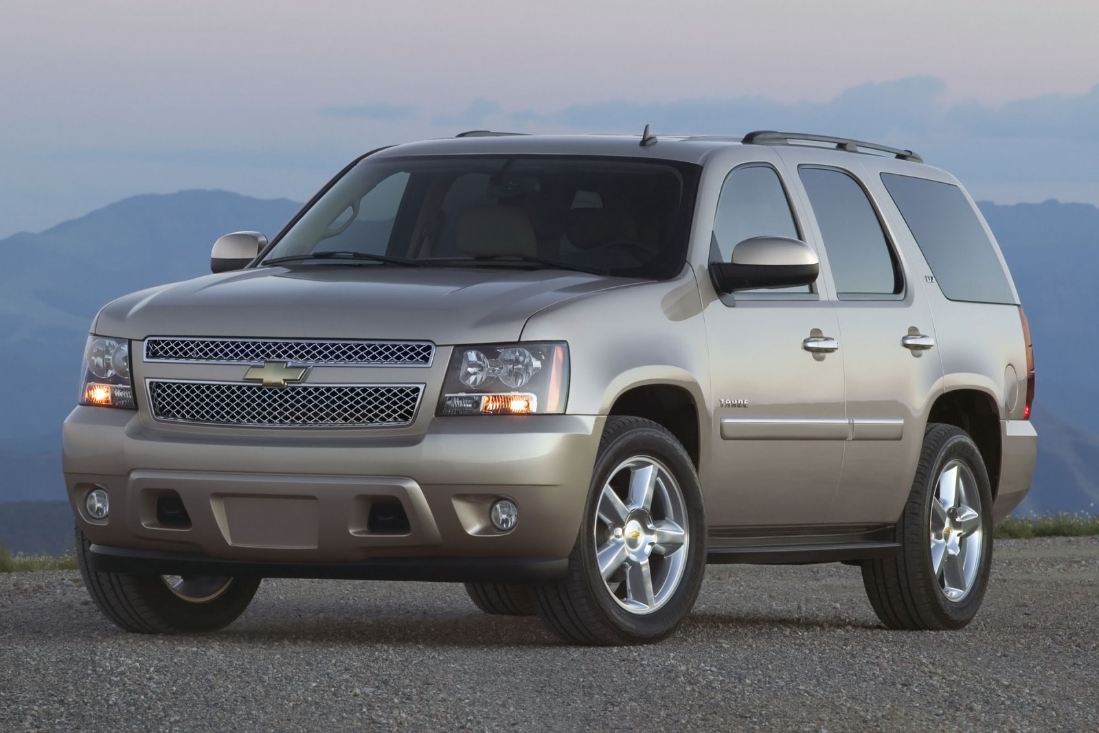 2012 Chevy Tahoe Review & Ratings | Edmunds