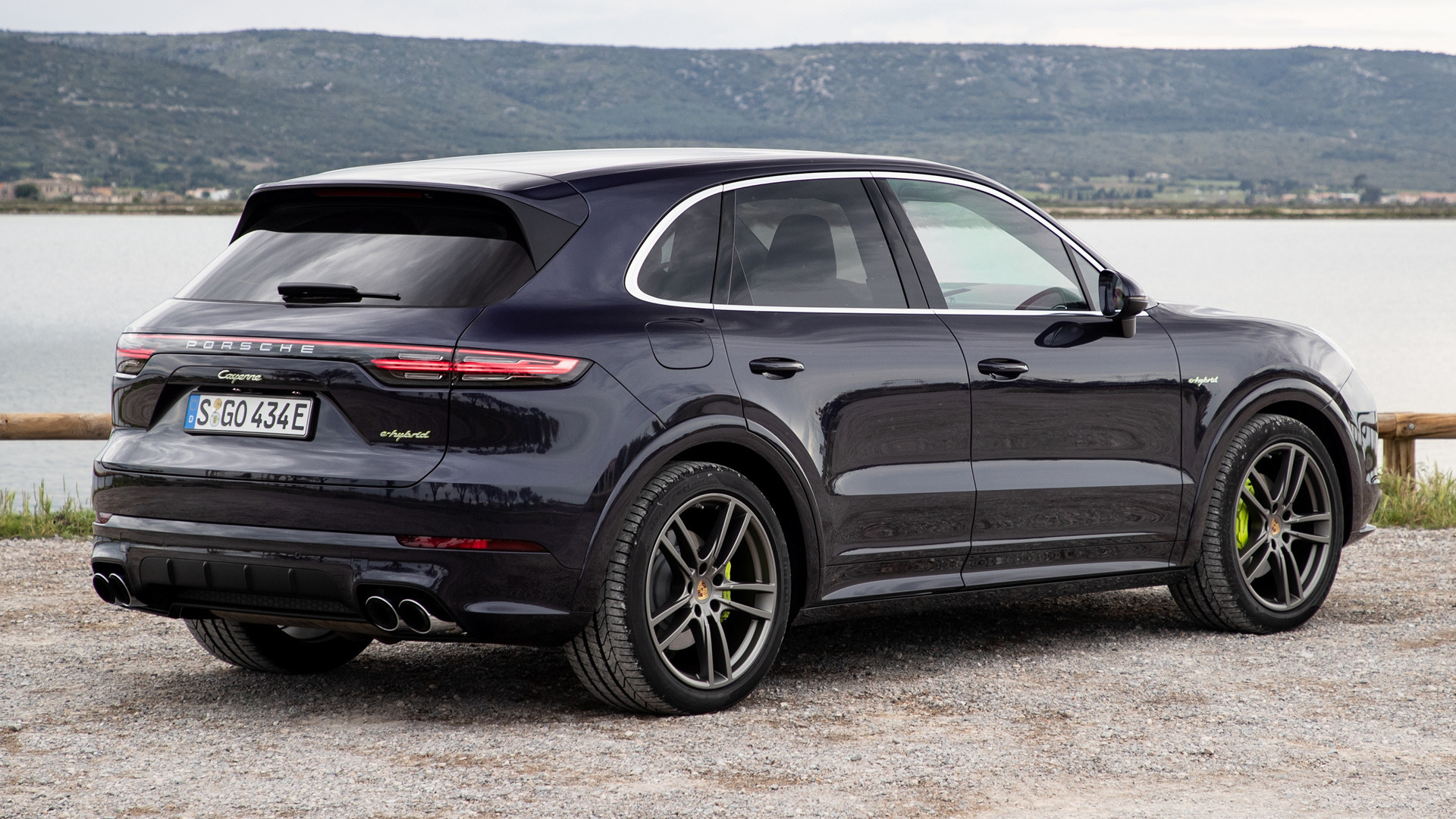 2018 Porsche Cayenne E-Hybrid SportDesign Package