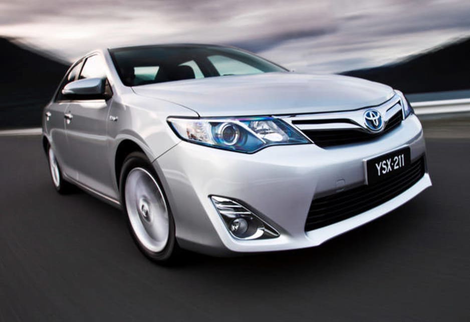 Toyota Camry Hybrid 2014 review | CarsGuide