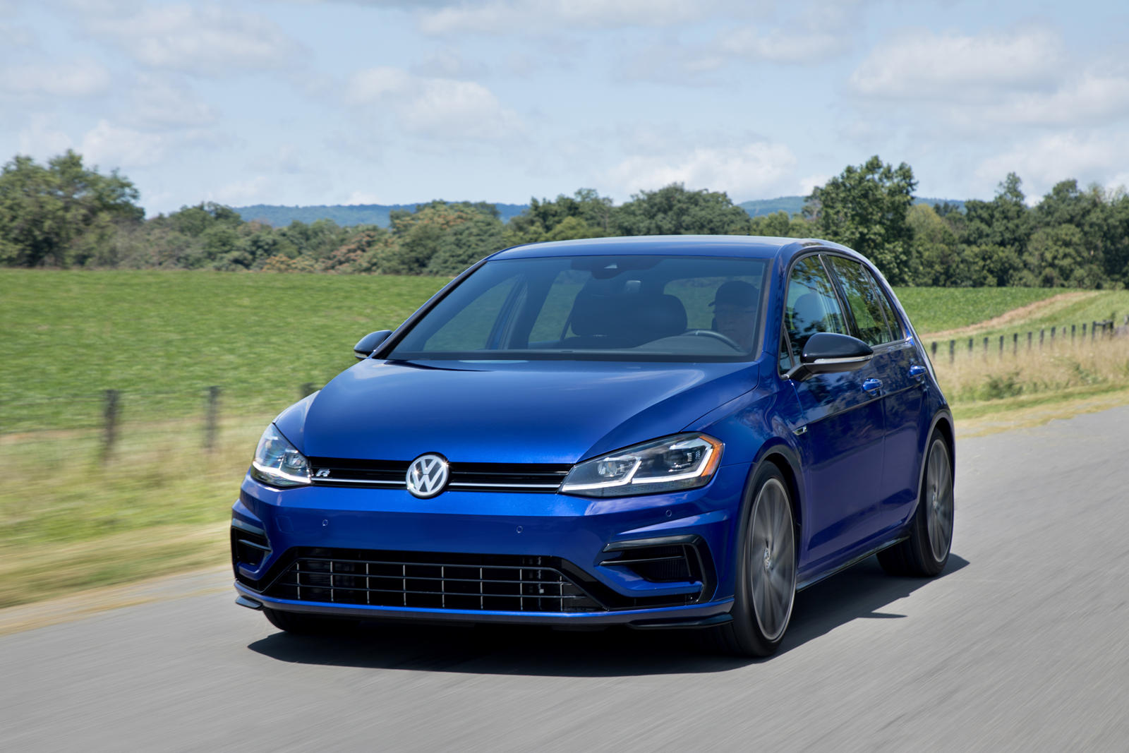 2019 Volkswagen Golf R Review, Pricing | Golf R Hatchback Models | CarBuzz