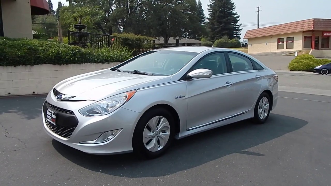 2013 Hyundai Sonata Hybrid video overview and walk around - YouTube