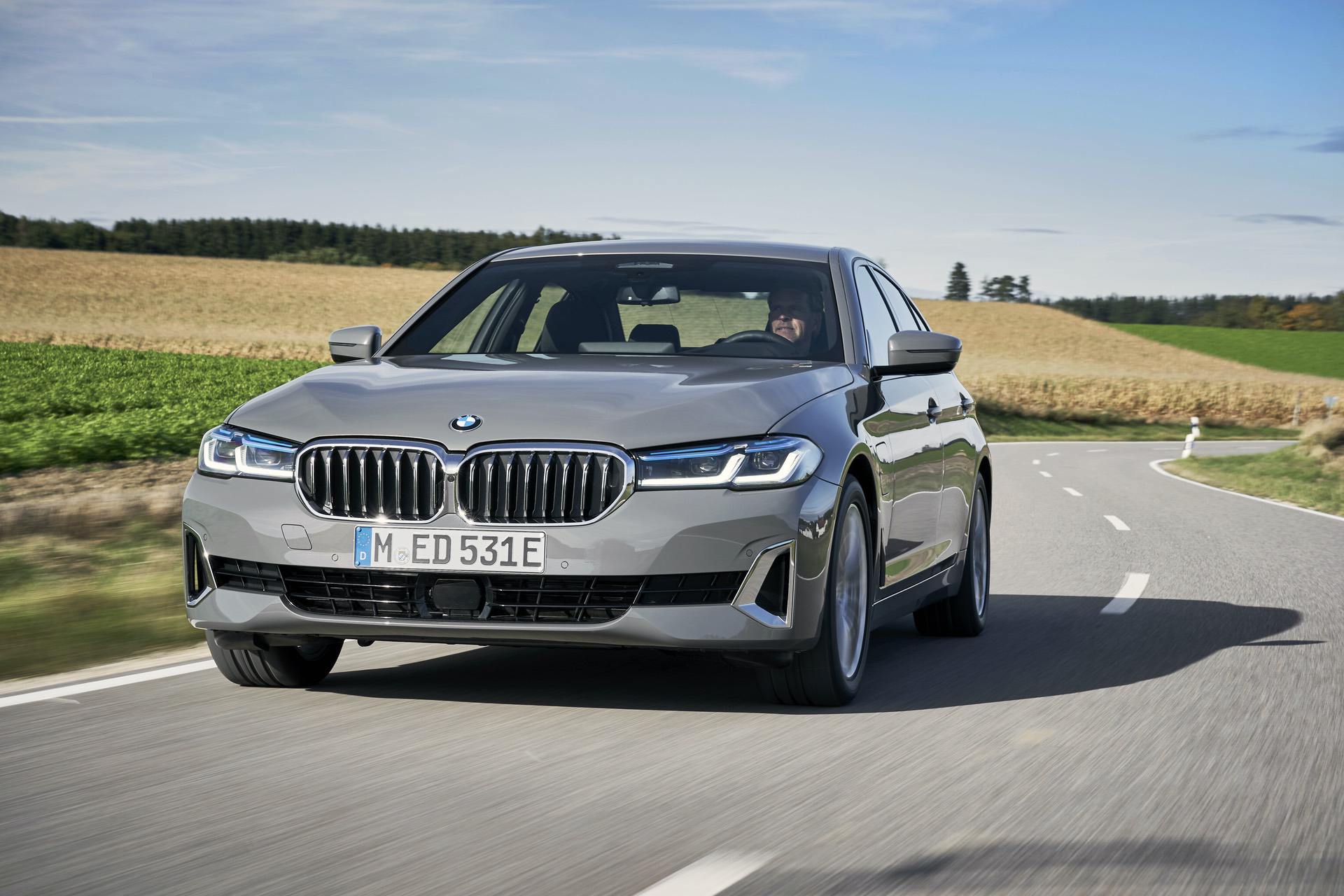 2021 BMW 530e Facelift - New Photo Gallery