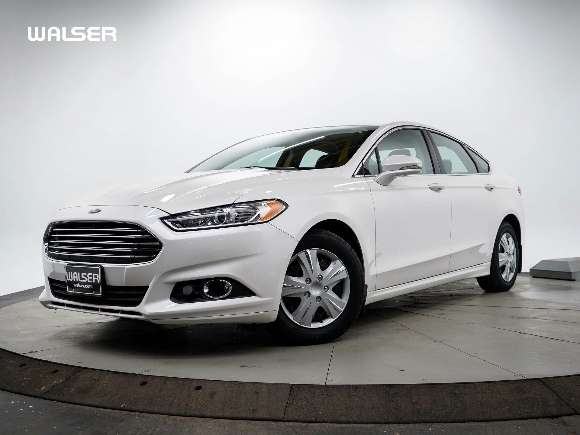 Pre-Owned 2015 Ford Fusion Se Sedan in Burnsville #14CC069P | Walser  Automotive Group