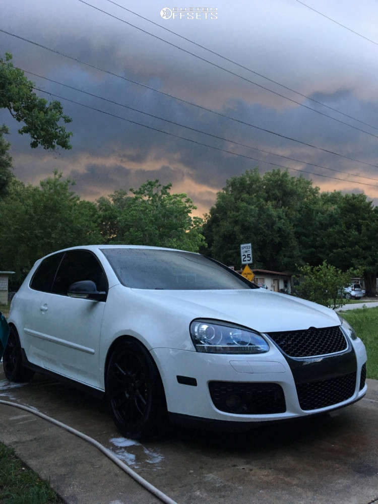 2006 Volkswagen GTI with 17x7.5 40 Raceline Mystique and 225/45R17 Hankook  Ventus V2 Concept2 and Coilovers | Custom Offsets