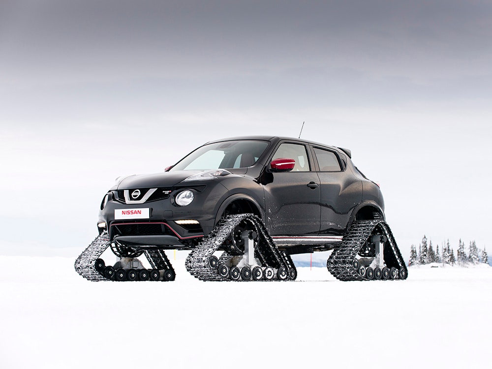 A Nissan Juke on Tank Treads Is as Glorious and Ridiculous as You'd Imagine  | WIRED