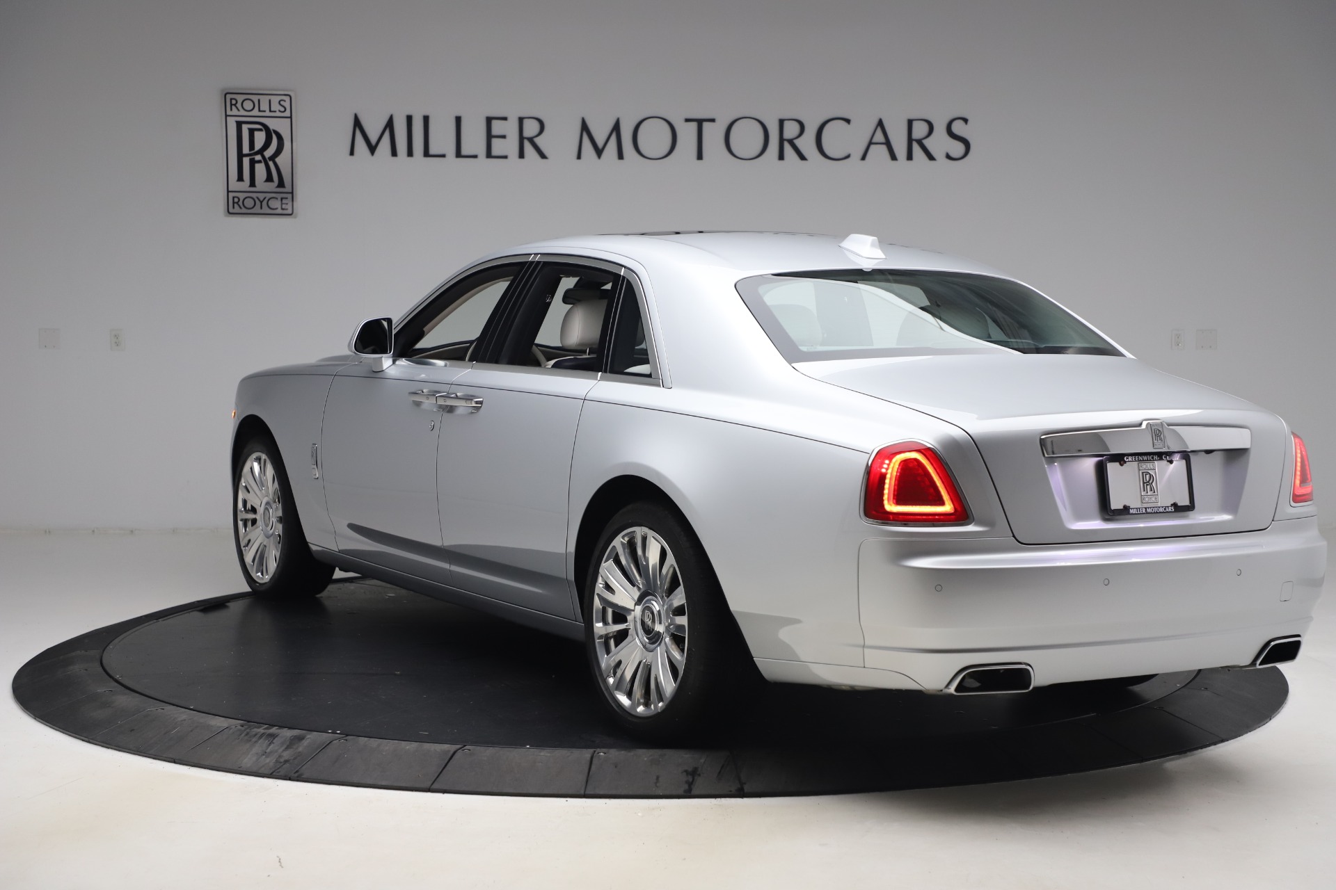 Pre-Owned 2018 Rolls-Royce Ghost For Sale () | Miller Motorcars Stock #7986