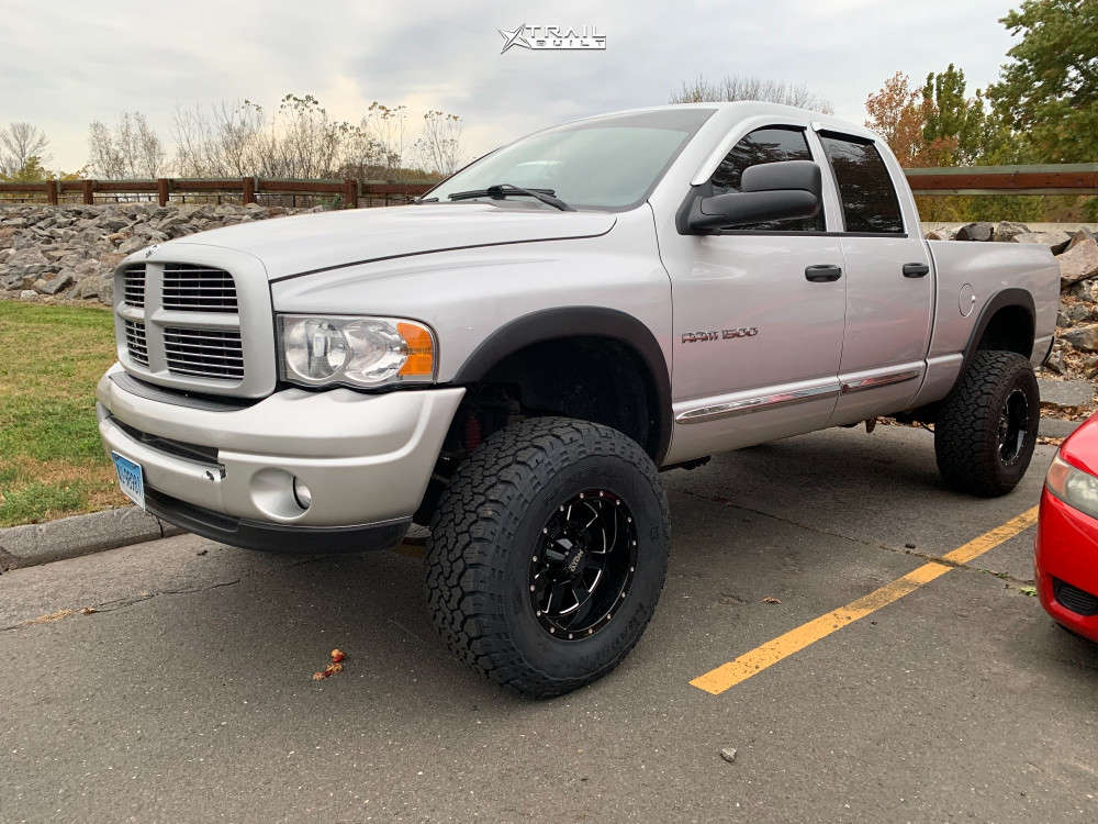 2004 Dodge Ram 1500 Wheel Offset Aggressive > 1" Outside Fender Stock |  826652 | TrailBuilt Off-Road