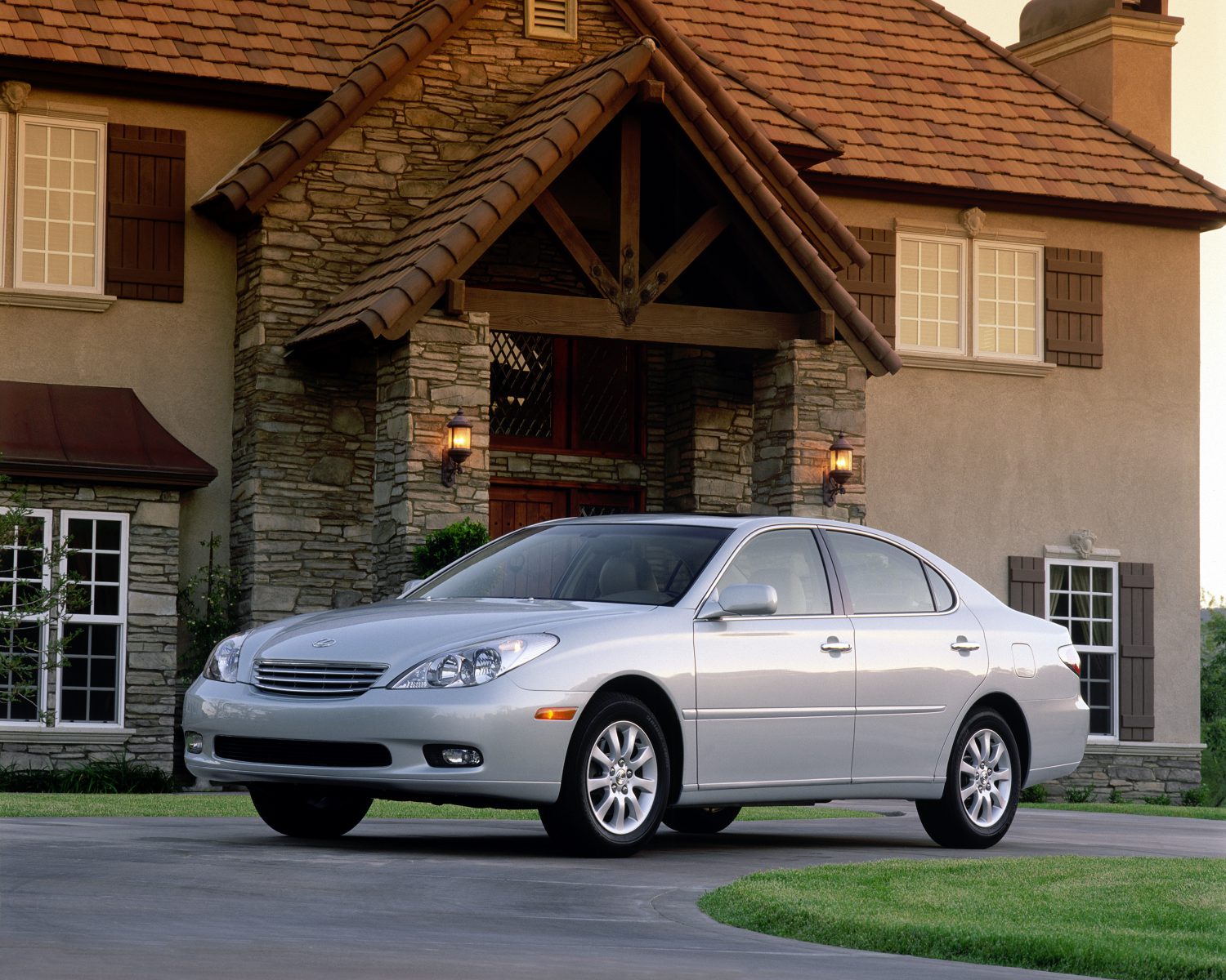 2002-2003 Lexus ES 300 009 - Lexus USA Newsroom