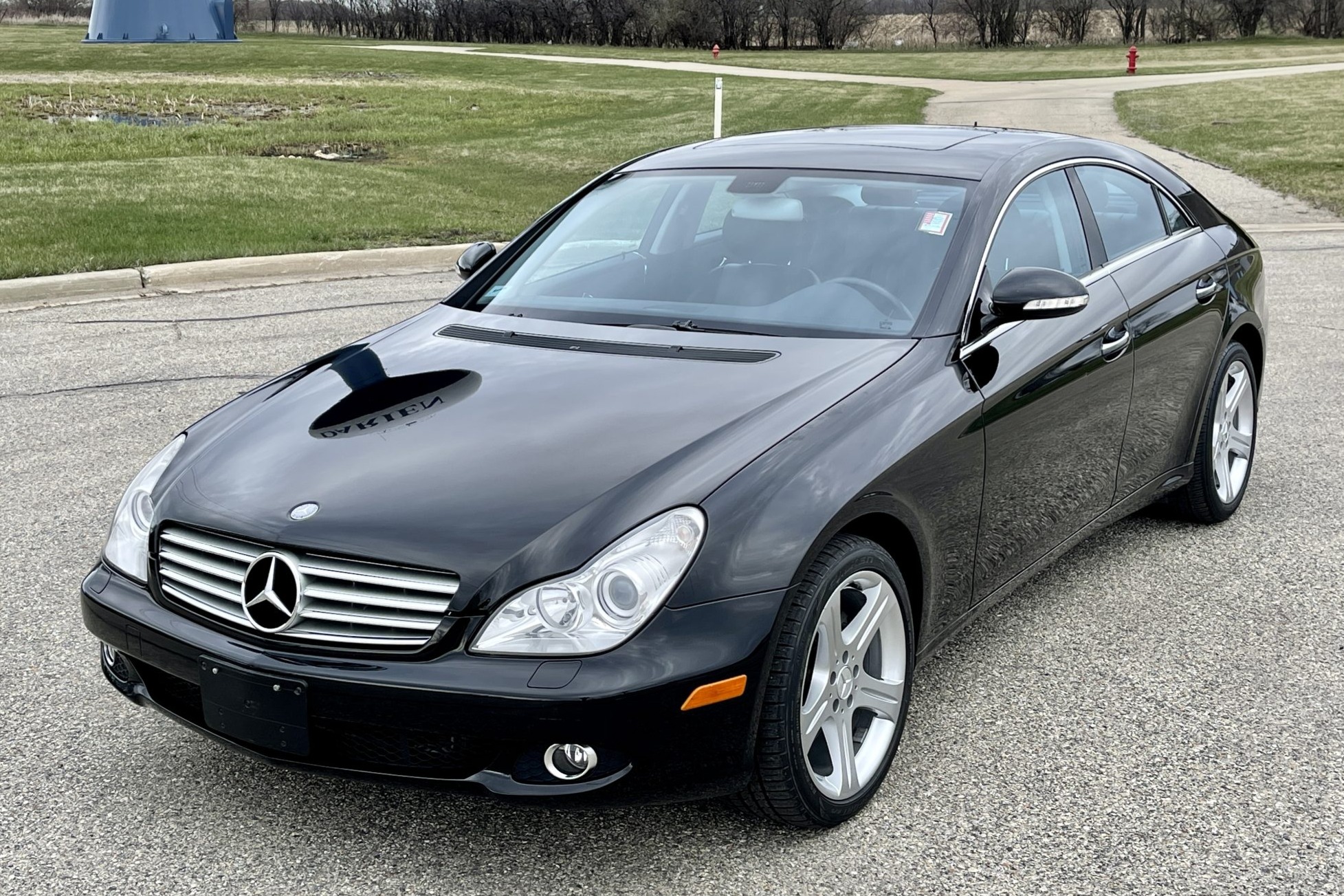 No Reserve: 28k-Mile 2006 Mercedes-Benz CLS500 for sale on BaT Auctions -  sold for $15,300 on May 4, 2022 (Lot #72,351) | Bring a Trailer