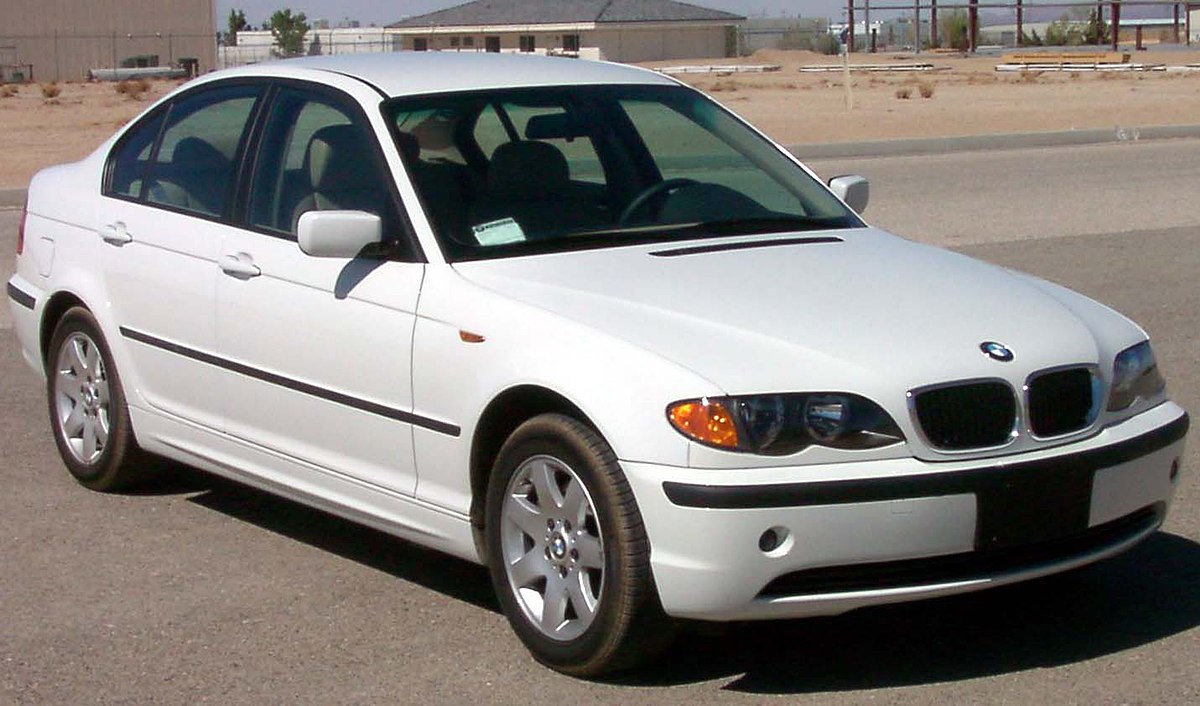 File:2002 BMW 325i -- NHTSA.jpg - Wikimedia Commons