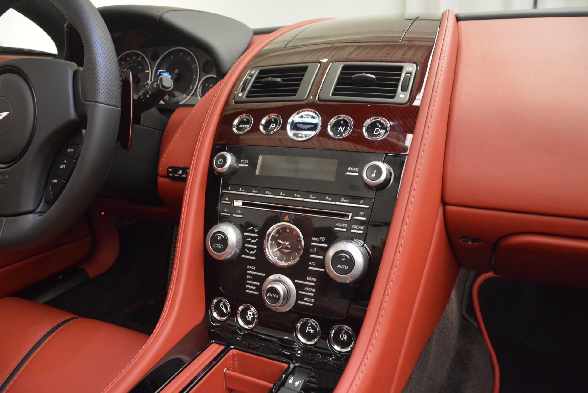 Pre-Owned 2015 Aston Martin V12 Vantage S Roadster For Sale () | Miller  Motorcars Stock #7227