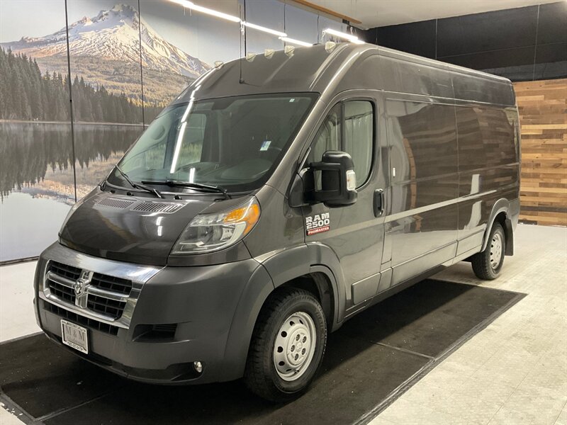 2018 Ram ProMaster Cargo Van 2500 HIGH ROOF / 3.6L V6 / 44,000 MILES /  Backup Camera / TOWING PKG / HIGH ROOF 159" WB