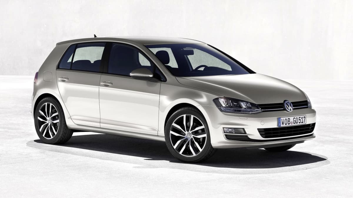 2013 Volkswagen Golf: first official pictures - Drive