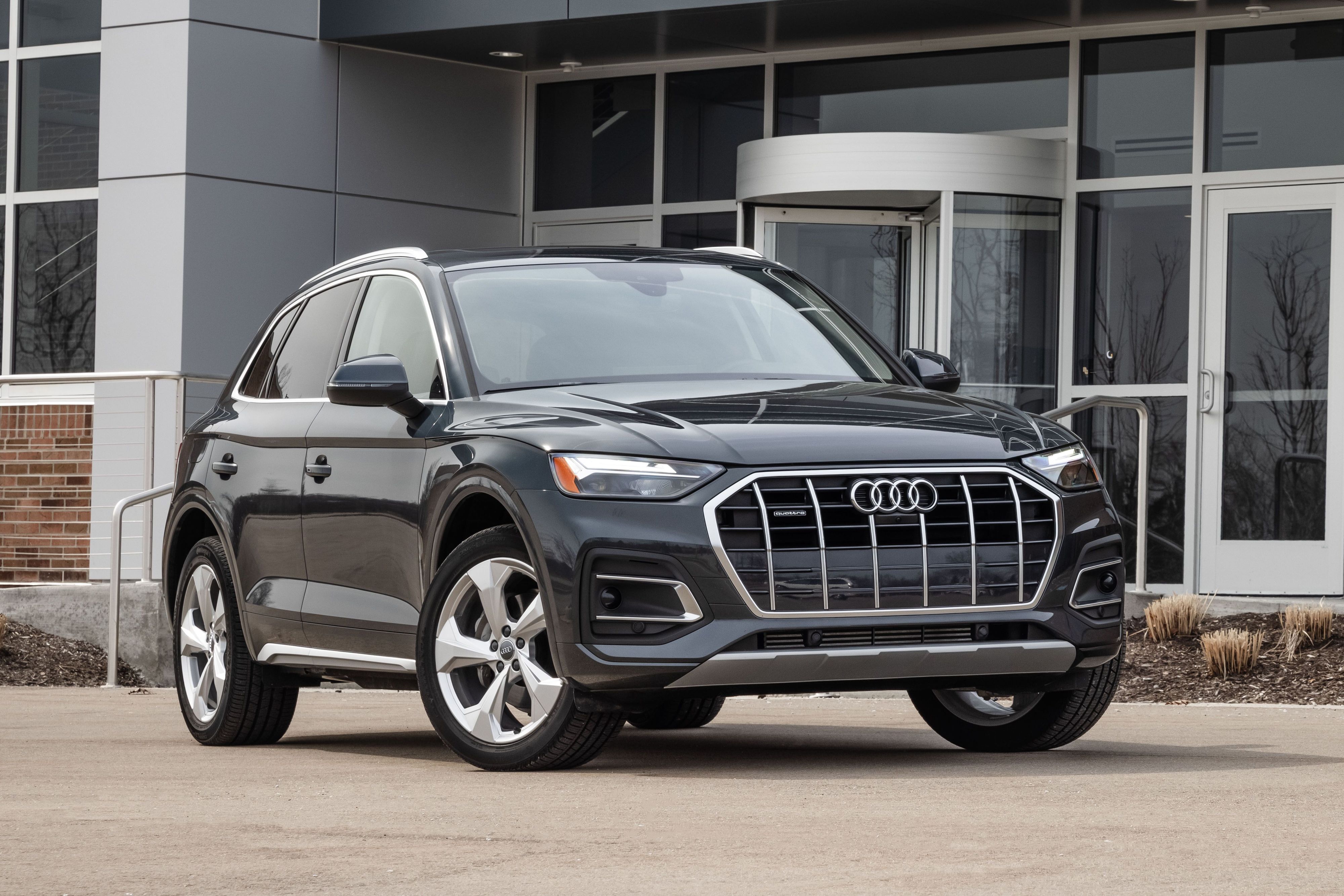 2021 Audi Q5 / Q5 Sportback Review, Pricing, and Specs