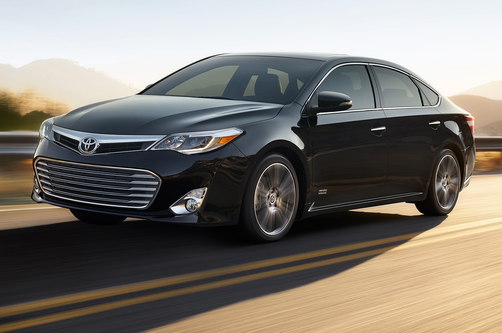 2015 Toyota Avalon Priced at $32,980, Gains Limited Sport Edition