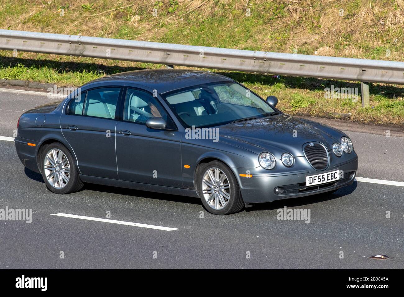 Jaguar s type hi-res stock photography and images - Alamy