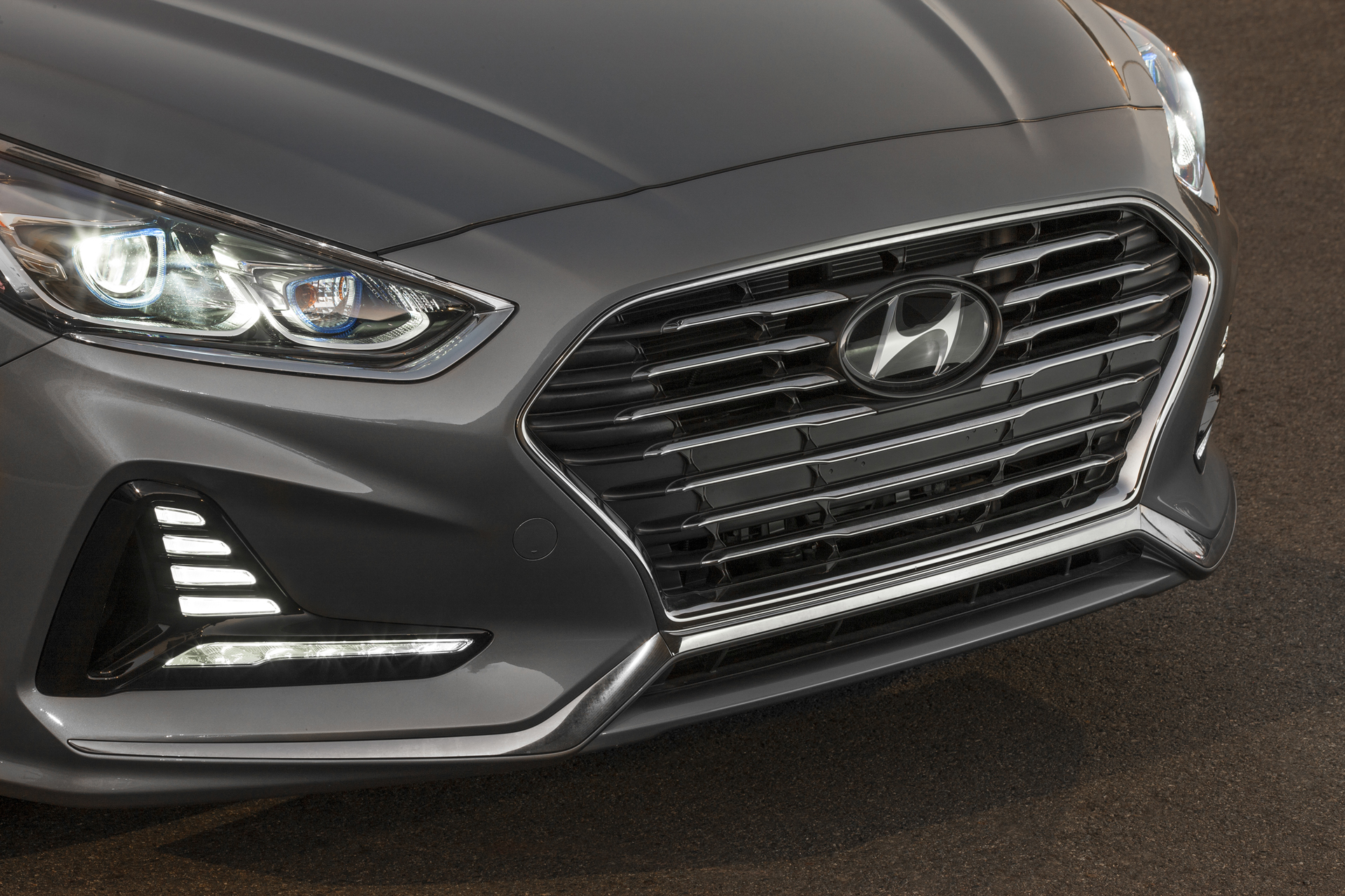 2019 Hyundai Sonata Hybrid and Plug-In Hybrid video preview