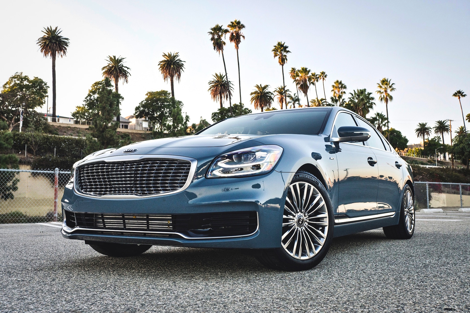 10 Reasons the 2019 Kia K900 Is a Way Better Luxury Sedan than Before