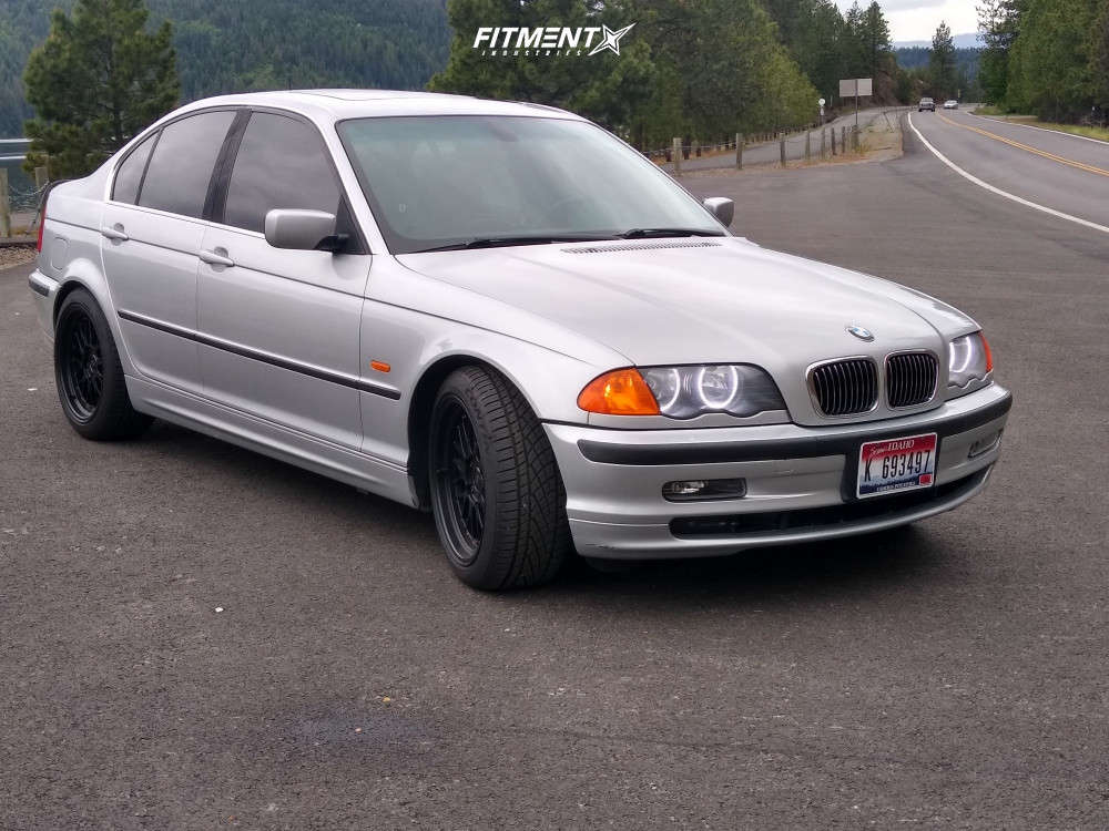 2000 BMW 328i Base with 17x8.5 JNC JNC005 and Continental 225x45 on Stock  Suspension | 1096197 | Fitment Industries