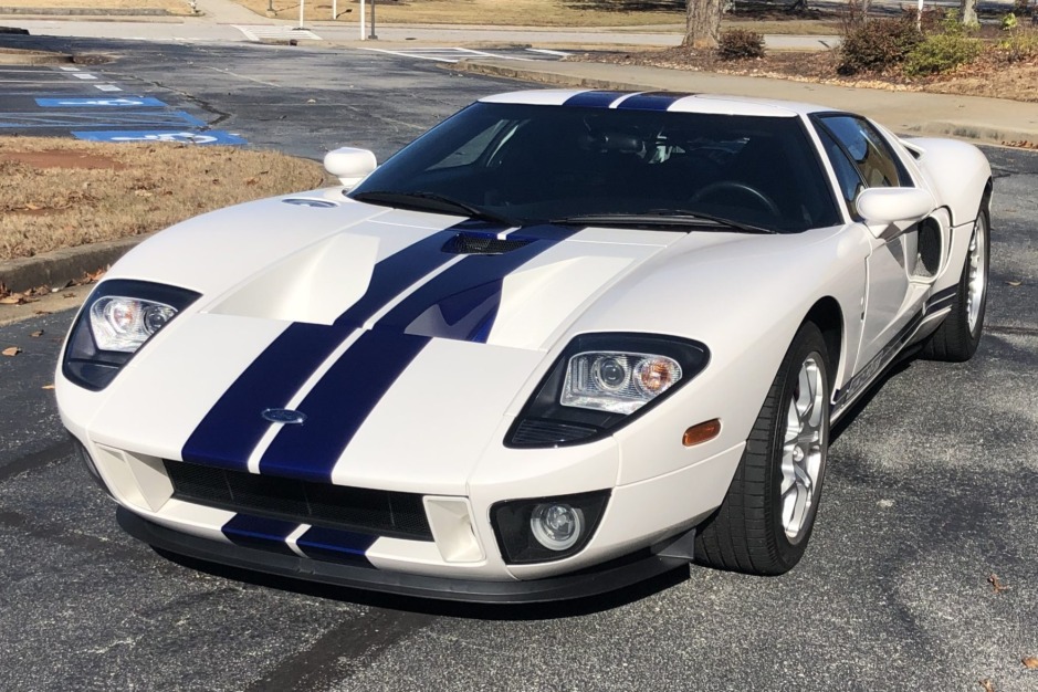 One-Owner 7,700-Mile 2005 Ford GT for sale on BaT Auctions - sold for  $413,000 on February 2, 2022 (Lot #64,765) | Bring a Trailer