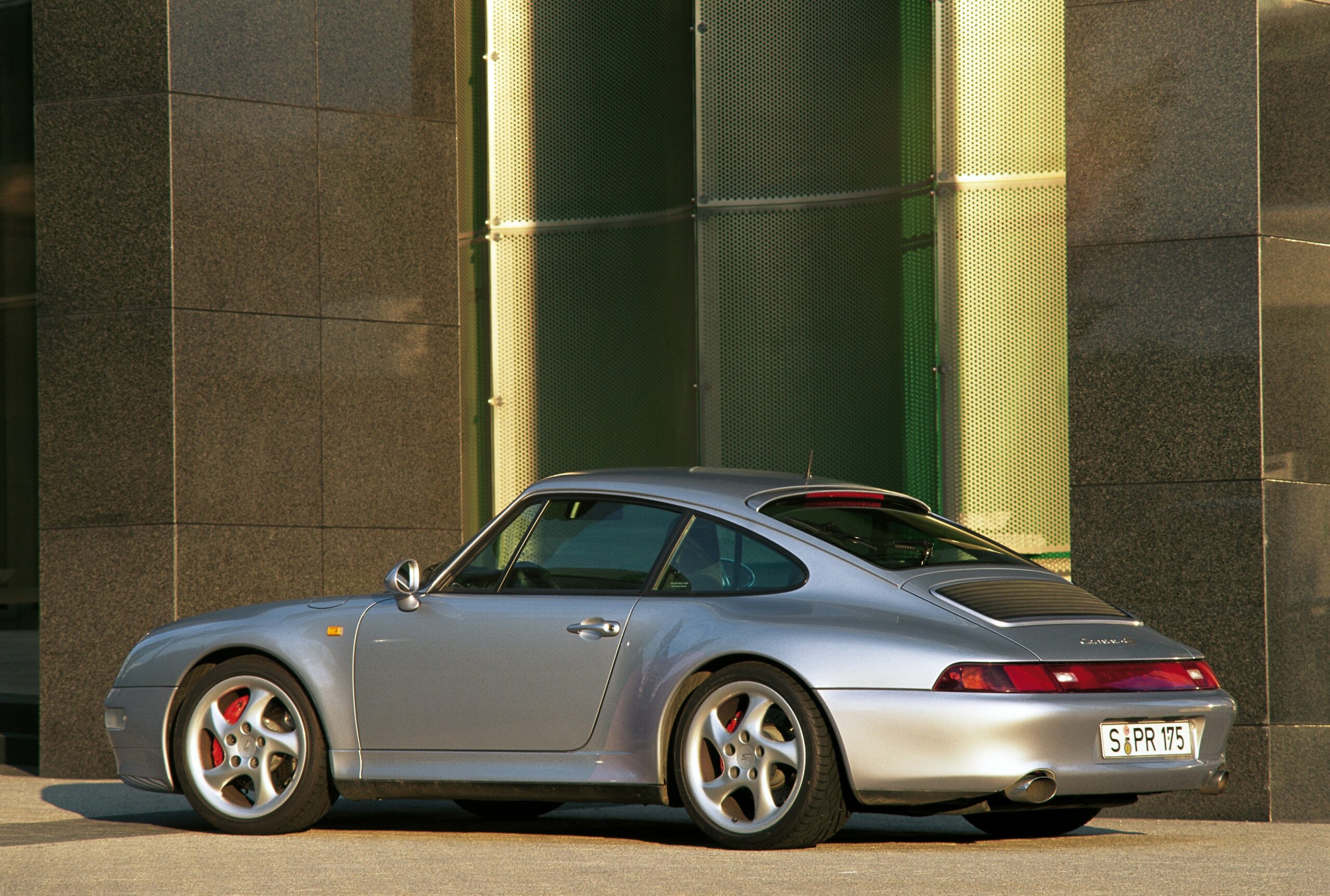 Porsche 911 Carrera 4S (1998) – Specifications & Performance - Stuttcars