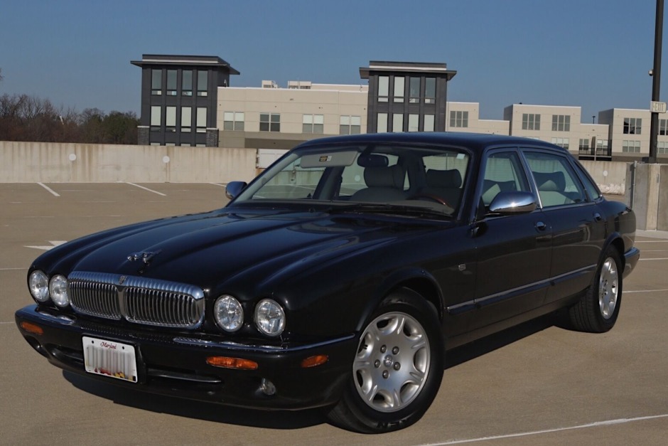 No Reserve: 20k-Mile 2001 Jaguar XJ8 Vanden Plas for sale on BaT Auctions -  sold for $9,400 on January 30, 2020 (Lot #27,506) | Bring a Trailer