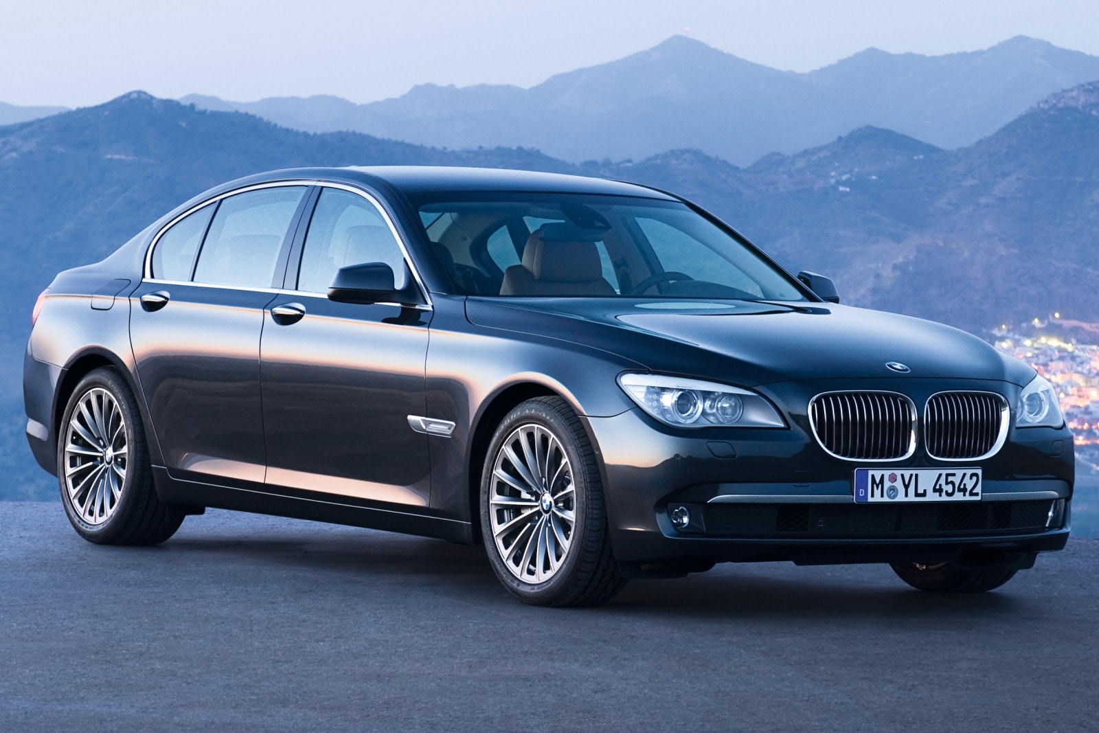 2010 BMW 7 Series Review & Ratings | Edmunds