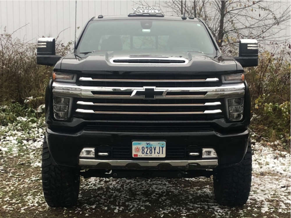 2020 Chevrolet Silverado 2500 HD Wheel Offset Aggressive > 1" Outside  Fender Suspension Lift 4" | 831688 | TrailBuilt Off-Road