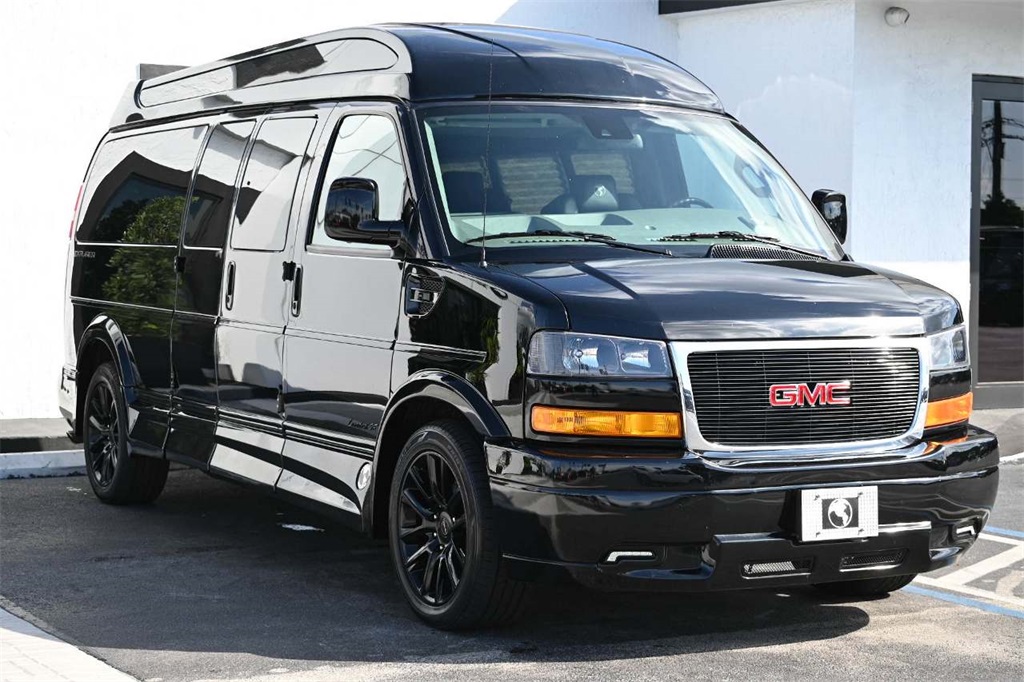 Pre-Owned 2021 GMC Savana 3500 EXPLORER Extended Passenger Van in Doral  #BL00419 | Ocean Auto Club