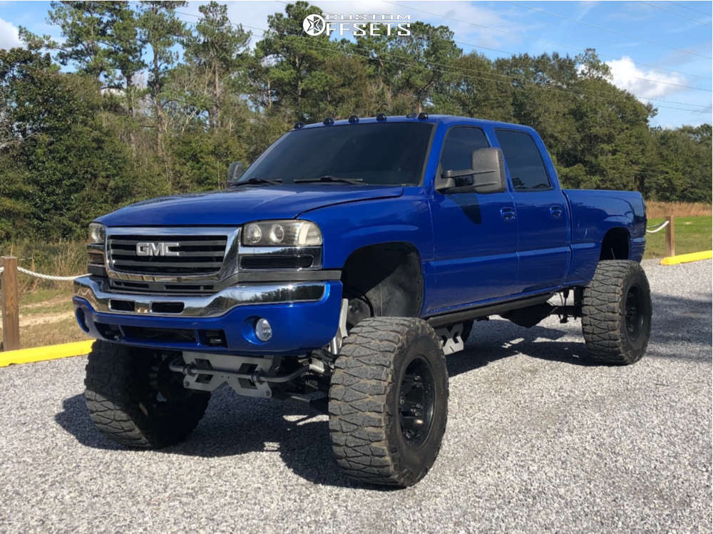 2002 GMC Sierra 2500 HD with 20x12 -44 Fuel Octane and 40/15.5R20 Nitto Mud  Grappler and Lifted >12" | Custom Offsets