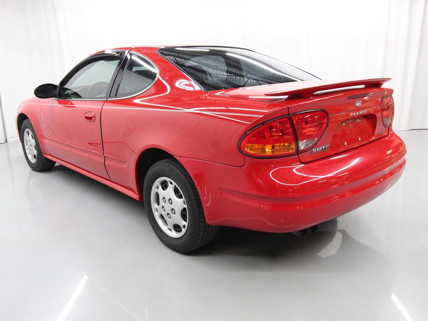 2000 Oldsmobile Alero – red coupe – for sale – Duncan Imports and Classics  005 | GM Authority