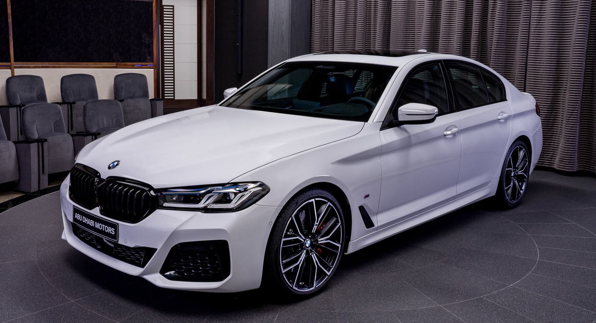 2021 BMW M550i Matches Alpine White Body With Mocha Interior | Carscoops