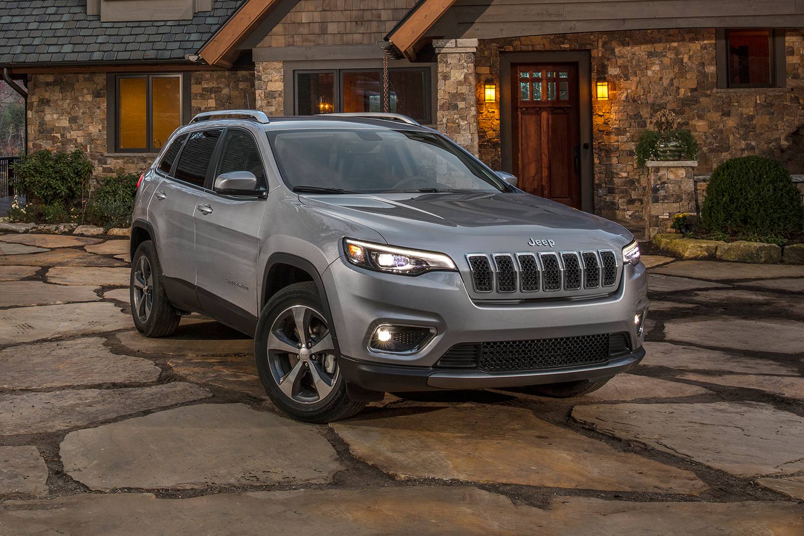 2019 Jeep Cherokee Review & Ratings | Edmunds