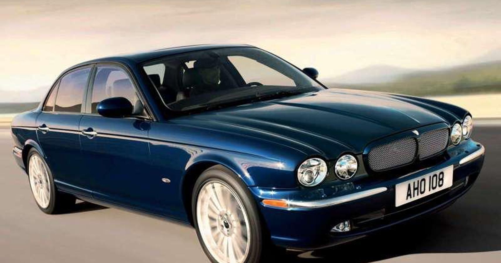 A Detailed Look Back At The 2006 Jaguar XJ