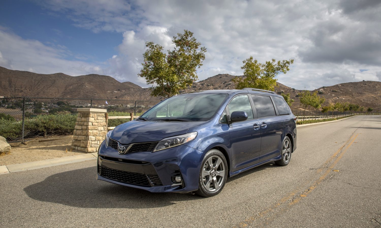 2019 Toyota Sienna - Toyota USA Newsroom