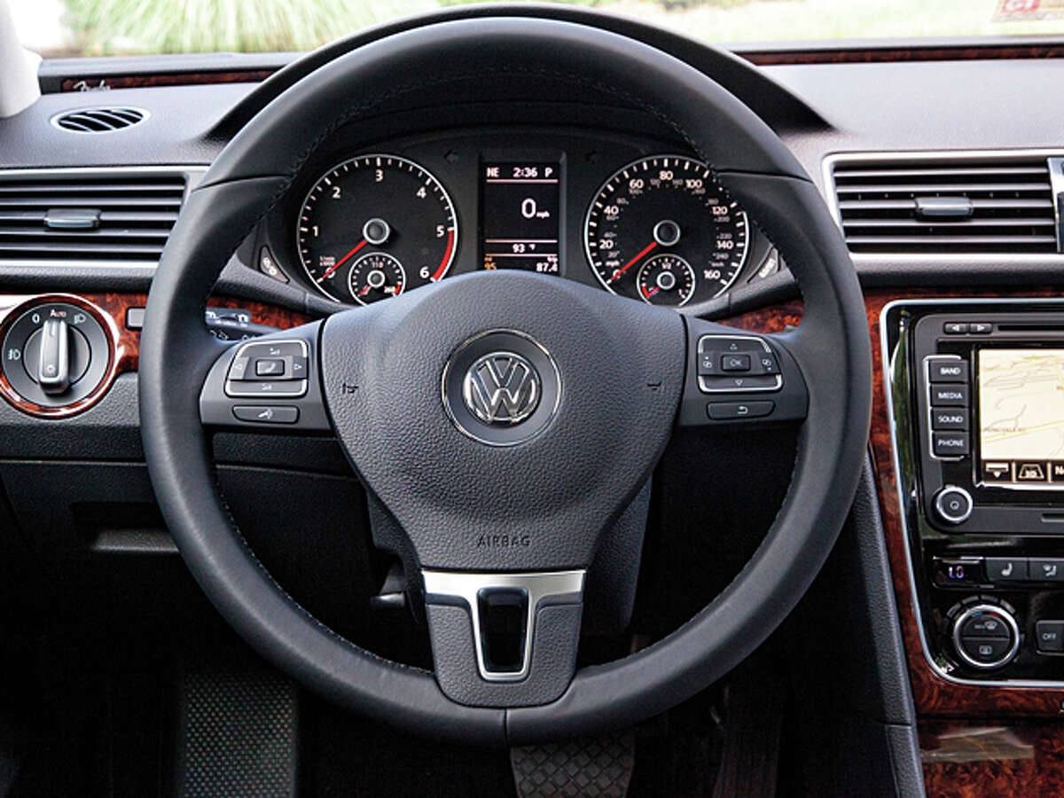 Relaxed Fit: 2013 Volkswagen Passat TDI SEL Premium
