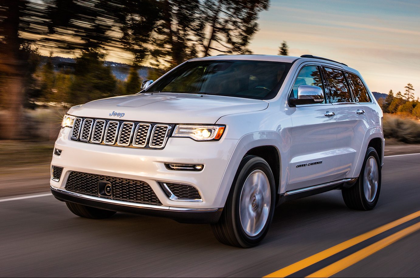 2017 Jeep Grand Cherokee Summit: 6 Things to Know