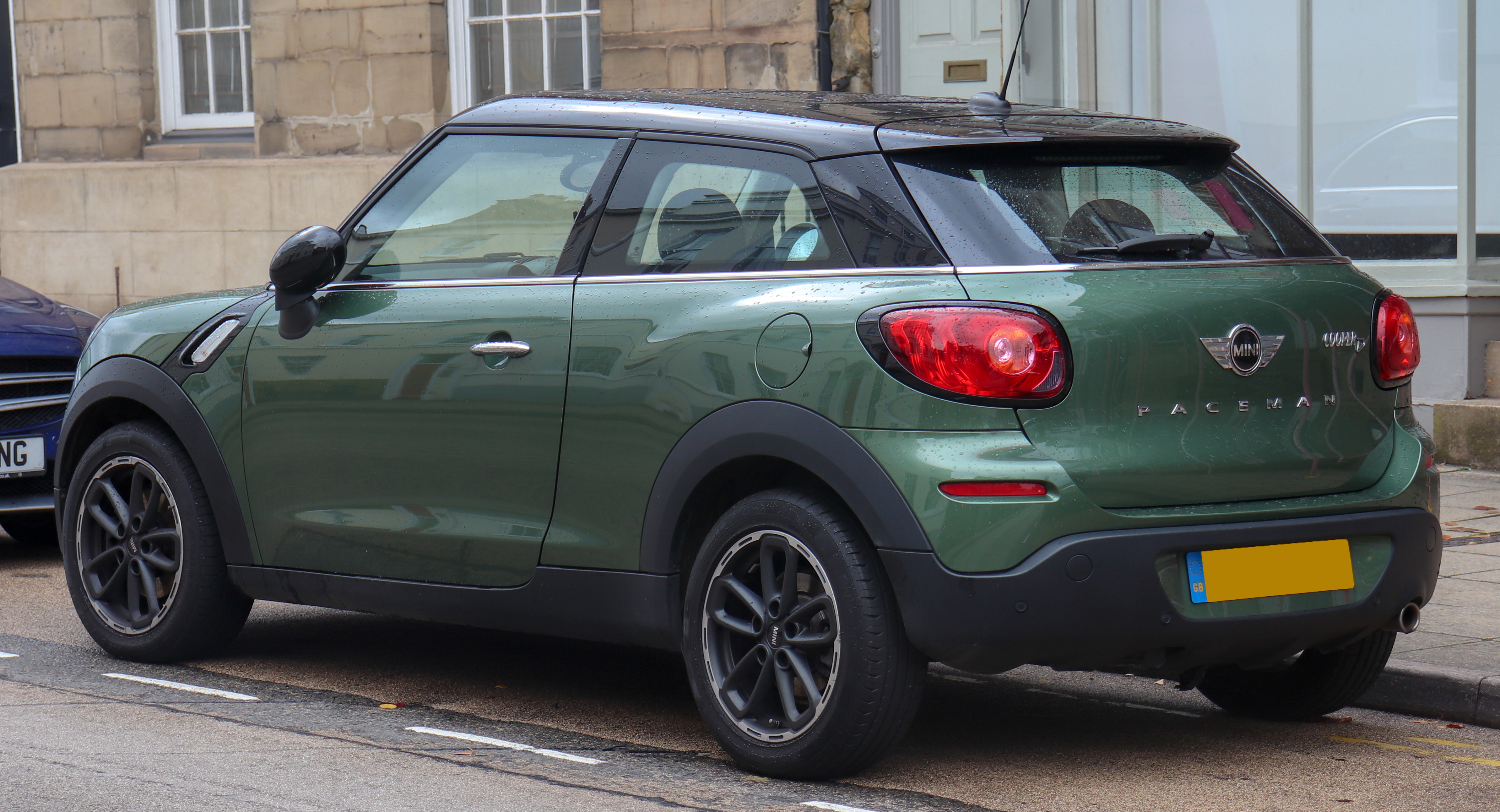 File:2015 Mini Paceman Cooper D Automatic 2.0 Rear.jpg - Wikimedia Commons